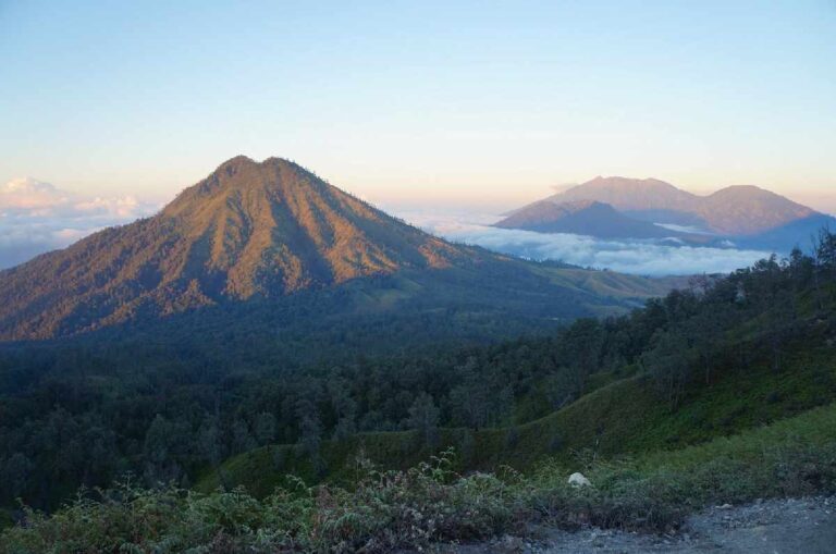 Gunung Raung